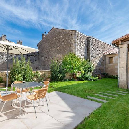 Reves D'Autise Bed & Breakfast Nieul-sur-l'Autise Екстериор снимка